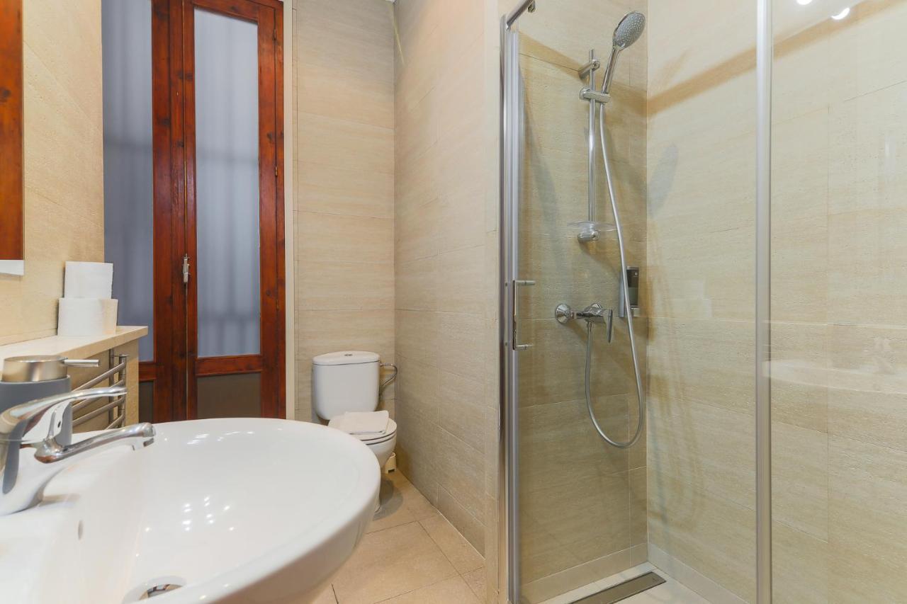 Great Spacious In The Gothic Quarter Appartamento Barcellona